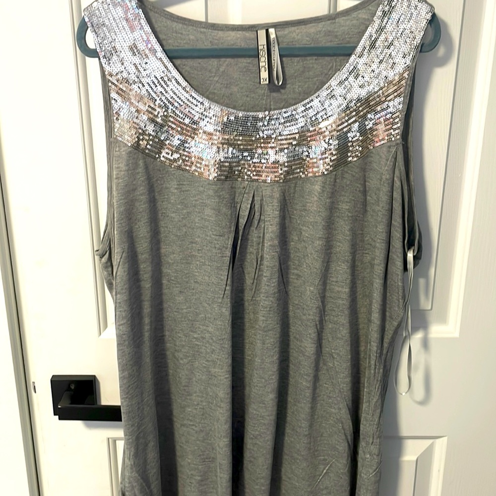 New top for women but no tag